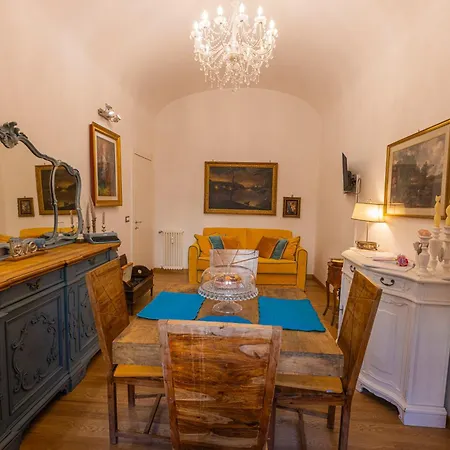 La Casa di Vittorio boutique Ottaviano San Pietro-2